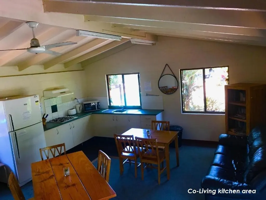Lilyponds Holiday Park Mapleton 3*,  Australia